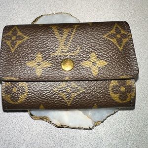 LV card case